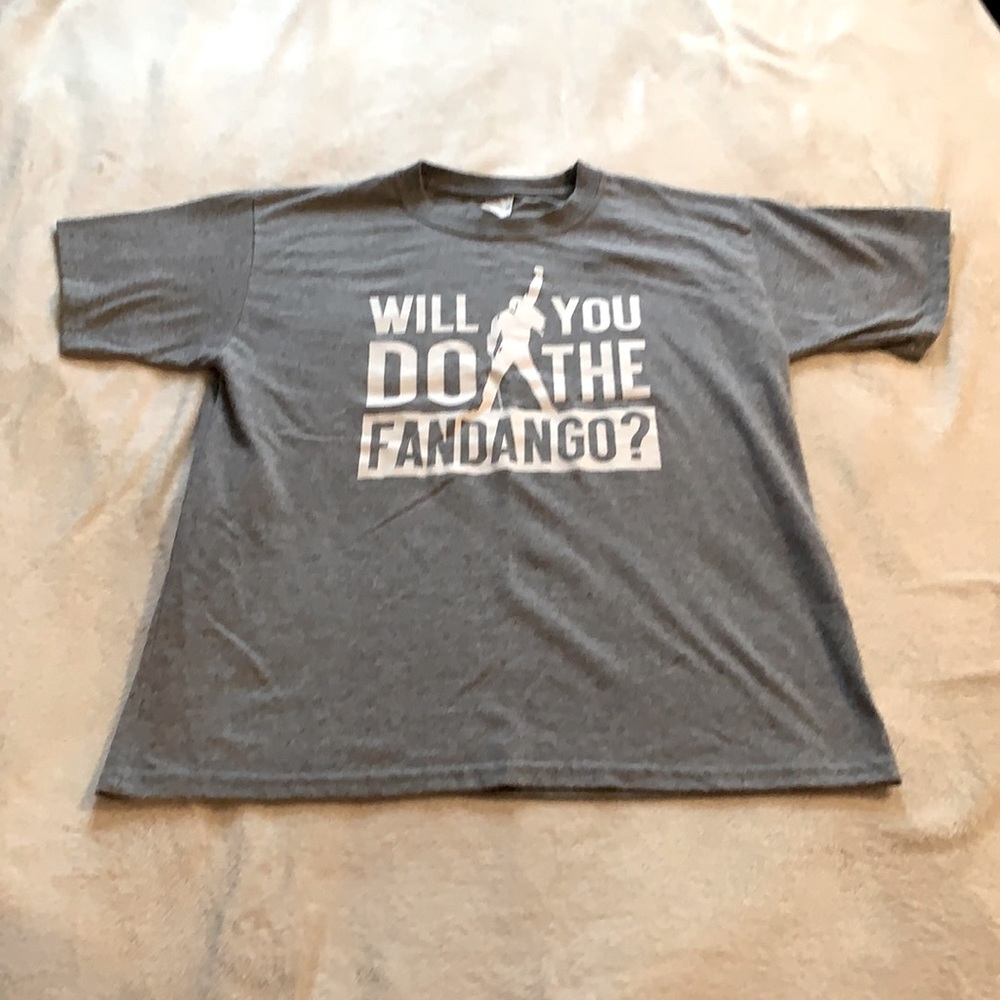 Size Lg. Gildan T-shirt